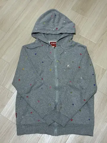 NESTA 자수 그레이 풀 집업 후드티