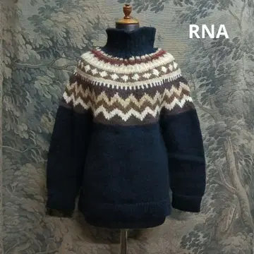 RNA 노르딕 터틀 니트 스웨터