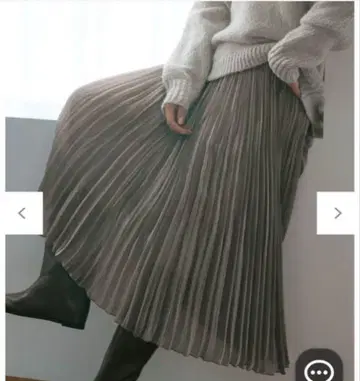 23구 새상품 샤이니 플리츠 스커트 골드