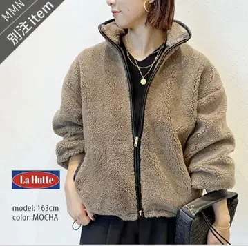 [ 새상품급 ] La Hutte 울 혼방 보아 자켓