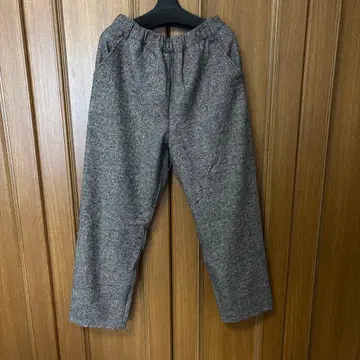 팬츠 잔니 로 주디 울 팬츠 40 사이즈 시착만 한 상품