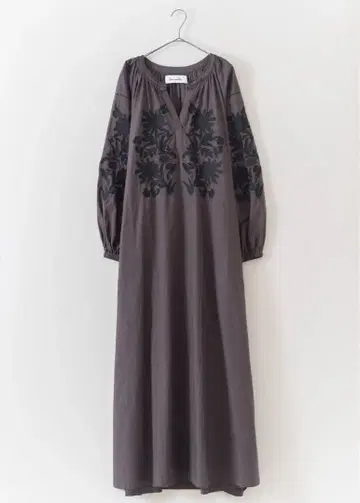 사라 말리카 코튼 원피스 누키테파