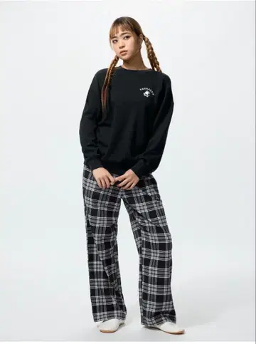 UNIQLO 룸웨어 산리오 트레이닝복 팬츠 세트 XL