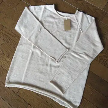 [ 새상품 ] 에프 스타일 홀 가먼트 울 니트 둥근넥 긴팔