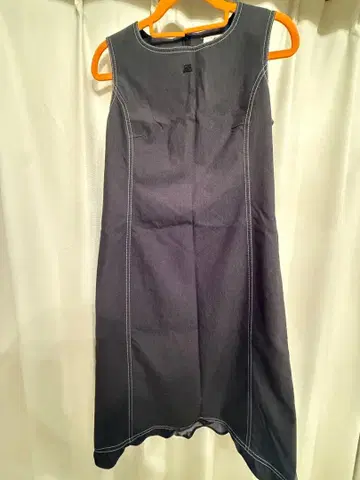 쿠레쥬 슬리브리스 원피스 다크 그레이