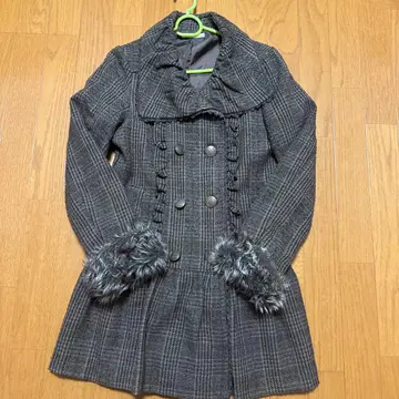 엑시즈팜 플레어 코트