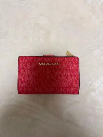 MICHAEL KORS 이단 접이식 지갑