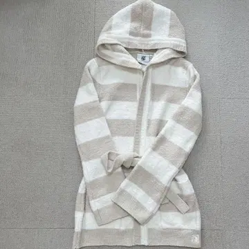 카시웨어 보더 숏 로브 후드티 룸웨어 베이지 x 화이트