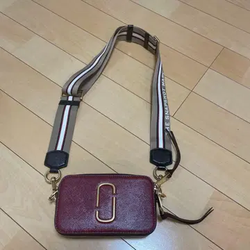 Marc Jacobs The Snapshot 숄더백 보르도