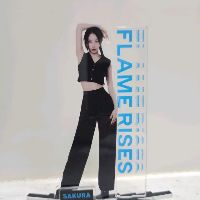 르세라핌 사쿠라 아크릴 스탠드