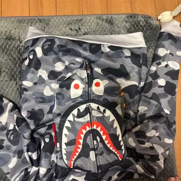 카모플라쥬 샤크 후드티