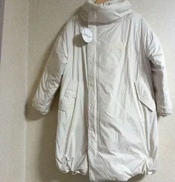 택 포함 미사용 새상품 야마다야 라슈드 다운 코트