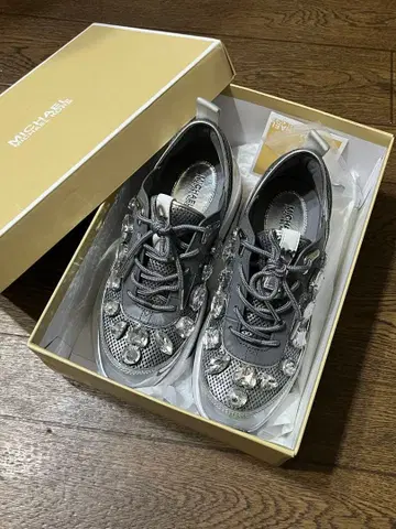 MlCHAEL 실버 통굽 스니커즈