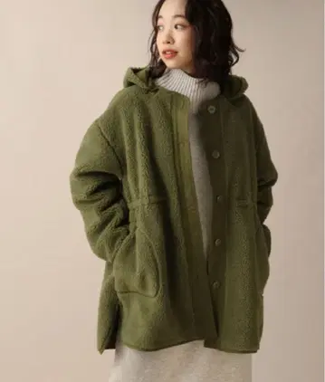 [ apart by lowrys ] 메리터리 리버 코트