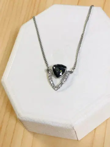 스와로브스키 Swarovski Fantastic 목걸이