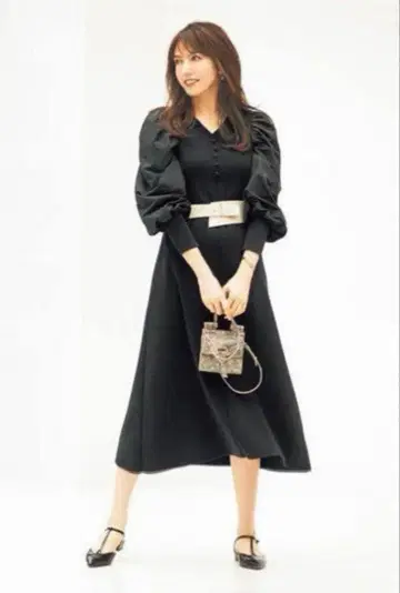 새상품급 셀포드 퍼프 슬리브 니트 원피스