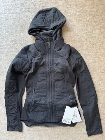 lululemon 후드 부착 블랙 자켓