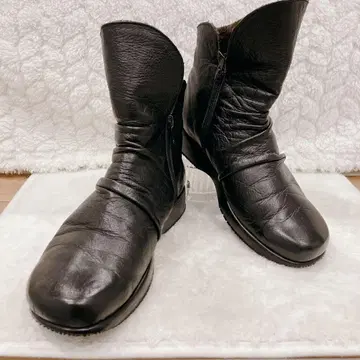 [ 새상품급 ] 미스쿄코 가죽 숏부츠 블랙 검정 지퍼 외반모지