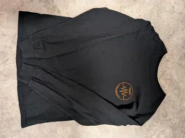 phazer. 블랙 긴팔 롱T