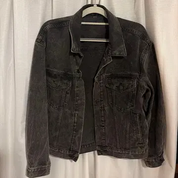 GU 블랙 데님 자켓 M 사이즈