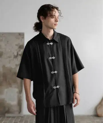 [ 완판템 ] HARE YOSE 플리츠 메탈 버튼 셔츠