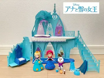 안나와 눈의 여왕 엘사의 아이스 캐슬 리틀 킹덤 피규어 세트