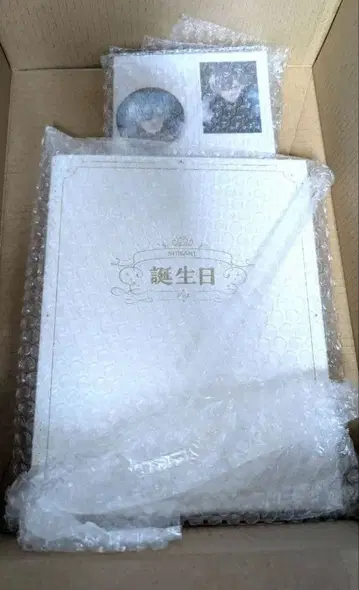 코야나기 로 생일 굿즈 2024 전력 축하 세트 캔뱃지&폴라로이드