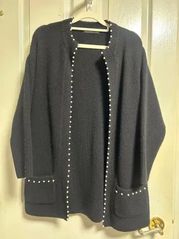 츠루 바이 마리코 오이카와 Judit 가디건