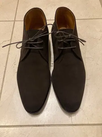 잘란 스리와야 스웨이드 처카 부츠