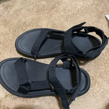 Teva 블랙 스포츠 샌들