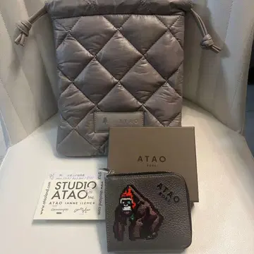ATAO 접이식 지갑 그레이 고릴라 자수 미사용 새상품. 백 포함.