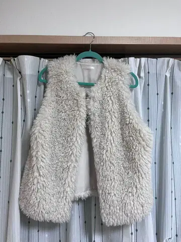 RETORO GIRL 퍼 베스트 사이즈 F 화이트