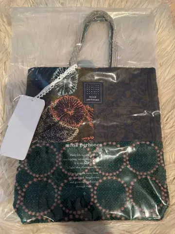 미나 페르호넨 피스 토스트백