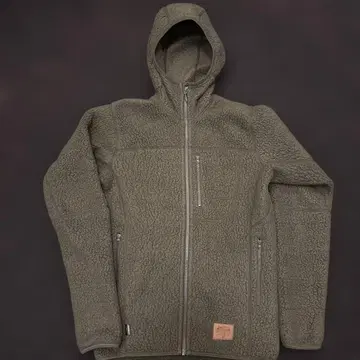 호그로프스 PILE HOOD SLATE EU S (일본 사이즈 M 상당)