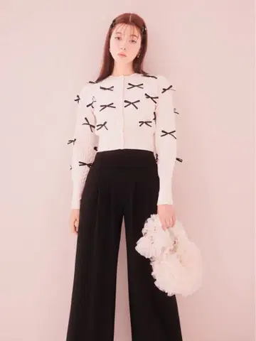 SNIDEL 리본 모티브 가디건 아이보리