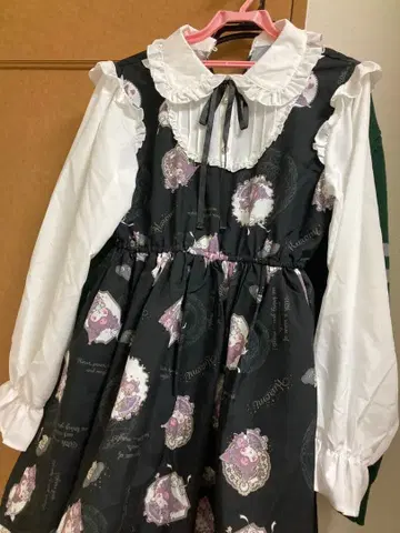 쿠로미 올 패턴 프릴 OP 산리오 x 아베일 쿠로미 지뢰