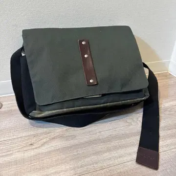 BROOKS EUSTON SHOULDER BAG