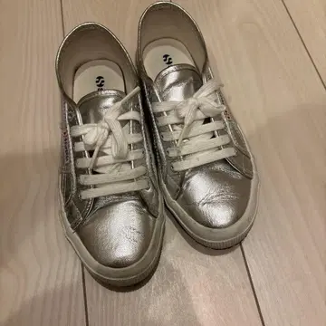 SUPERGA 실버 스니커즈 39