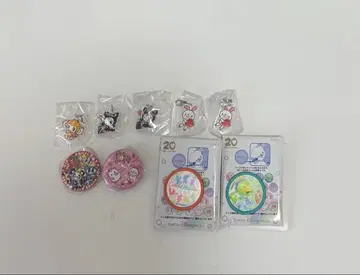 키링 & 캔뱃지 세트