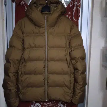 유니클로 심리스 다운 자켓 XL