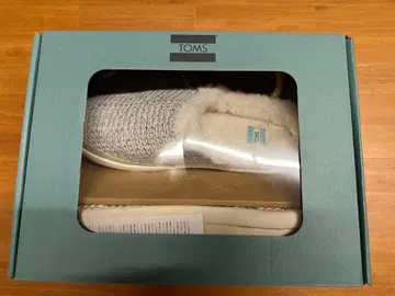 [ 미사용 새상품 ] TOMS 슬리퍼 23