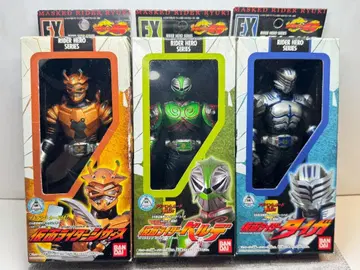 BANDAI 가면라이더 타이가 & 벨데 & 시저스 피규어 3체 세트