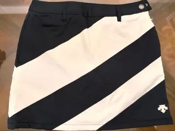 여성용 골프 스커트 네이비와 화이트 스트라이프 32
