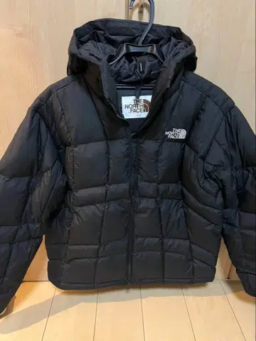 THE NORTH FACE 블랙 다운 미사용 새상품 후드