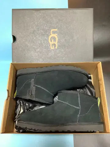 ugg 클래식 울트라 미니 지퍼 26cm