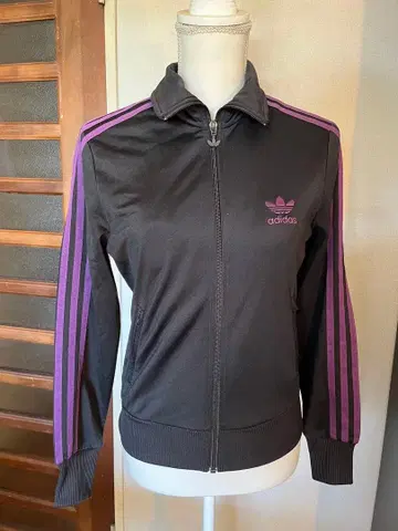 레어 08년산 adidas 트랙 자켓 블랙 보라색 트레포일 자수 로고