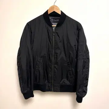 유니클로 MA-1 블루종 남성용 블랙 M