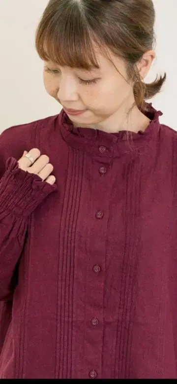 사만사 모스모스 [ Cross x Linen ] 핀턱 블라우스 보르도