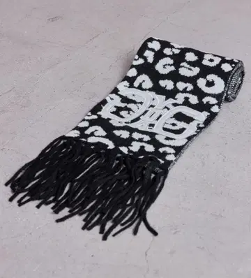 [ 새상품급 ] 선착순 GYDA 머플러 [ 인기 상품 ]