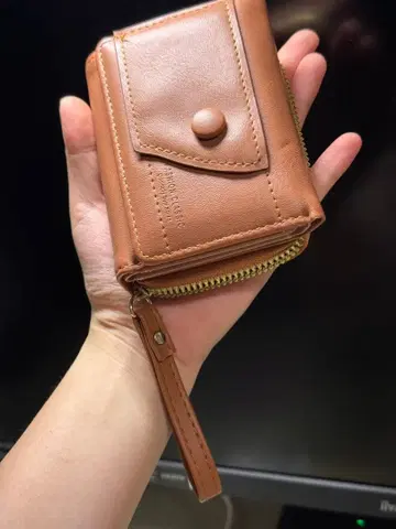 브라운 가죽 3단 폴더형 지갑